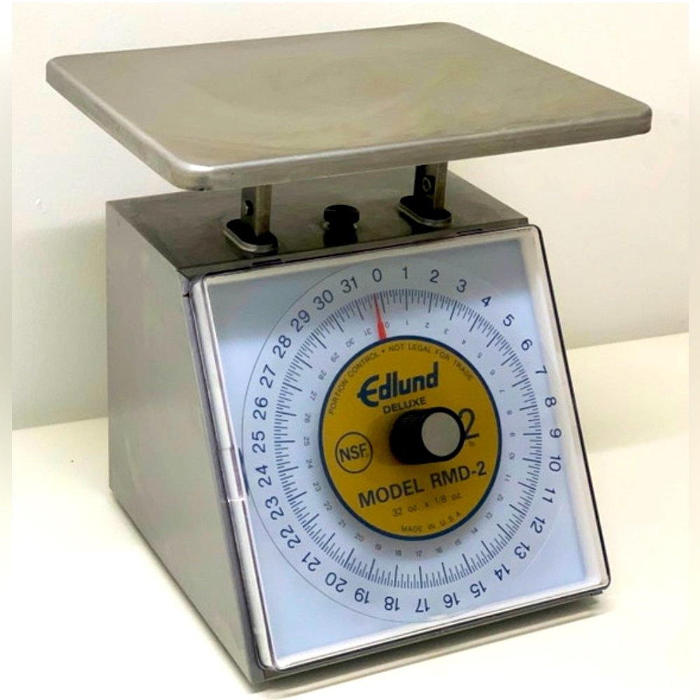 Edlund Deluxe Model RMD-2 2 lb. 32 oz. x 1/8 oz. 4 Star Commercial Food Scale